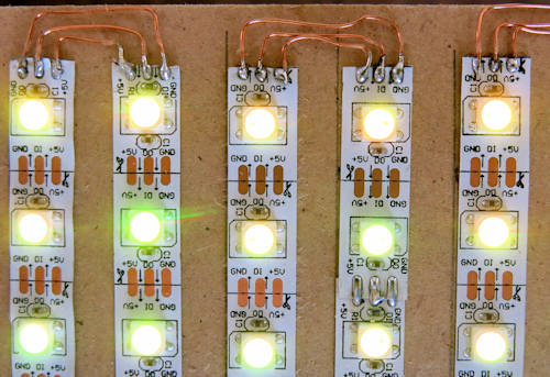 LED Streifen mit Verbindungen aus Kupferlackdraht